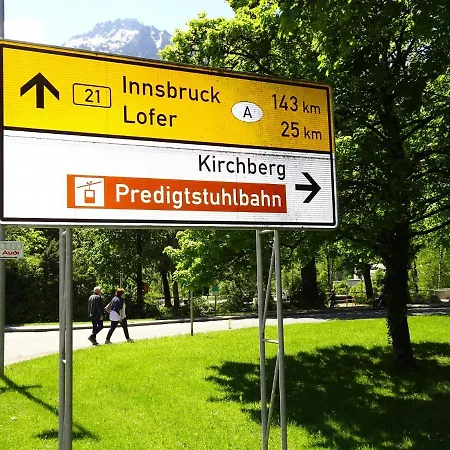 424 Mit Hallenbad Apartment